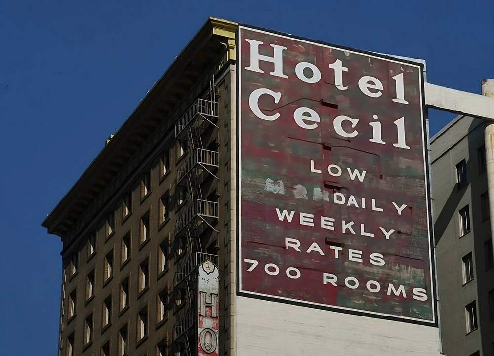 تابلوی اصلی در کنار هتل سیسیل لس آنجلس